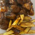 El cooksnap de MayaLu ❤️ cuando hizo Magro ibérico en salsa, con zanahorias y papas fritas.