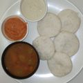  Chef Richa pathak. का कुकस्नैप जब उन्होंने सूजी और दही की इडली (suji aur dahi ki idli recipe in Hindi) बनाया था।