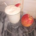 Mrs Aaqib's cooksnap of when they made Apple Banana shake.