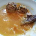 Katalin Király Cooksnap-ja, amikor elkészítette a(z) Zsemlegombóc recept (Quenelles de pain) receptet.