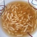 Magyarné Nyírő Kati Cooksnap-ja, amikor elkészítette a(z) Húsleves vegyes húsból receptet.