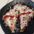 Priya Mulchandani का कुकस्नैप जब उन्होंने टौमैटो ओनियन चीज़ सैण्डविच (Tomato Onion Cheese Sandwich recipe in hindi) बनाया था।