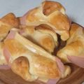 El cooksnap de Micaela cuando hizo Medialunas rellenas de jamón y queso😋🥐.