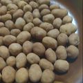 Cooksnap dari Ratih Indah Cahyati untuk resep Kacang telur renyah dan manisnya pas.