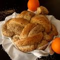 il Anna Vella quando ha preparato Corona di pane all'arancia e cannella 🌷