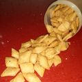 Roli Rastogi का कुकस्नैप जब उन्होंने निमकी (nimki recipe in Hindi) बनाया था।