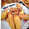 Umme Yousuf's cooksnap of when they made Mirch pakora😋مرچ پکوڑہ 😋.