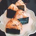 ThuThao Le's cooksnap of when they made Onigiri Omusubi - Rice Ball.