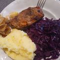 Sziszi Kililtott Cooksnap-ja, amikor elkészítette a(z) # 22 05 31 Petronella napi. Párolt- sütőben sült libacomb, petrezselymes burgonyával receptet.