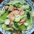 庭秀 的 (罐頭料理)大土豆麵筋炒青江菜(蒜味) cooksnap