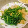 劉興偉 的 甜不辣炒韭菜花 cooksnap