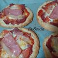 Cooksnap από Ευδοκία στη συνταγή Πιτσάκια ατομικά σε πίτες