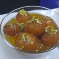 Naila Asif's cooksnap of when they made Gulaab jamun.