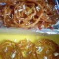 Meena Mathur का कुकस्नैप जब उन्होंने जलेबी (jalebi recipe in Hindi) बनाया था।