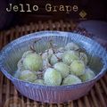 Cooksnap Aznie Khasri semasa beliau membuat Jello Grapes (Anggur Serbuk Jelly) Frosted Fruits (Resepi 2 Bahan).