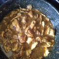 El cooksnap de zipakira cuando hizo Pollo guisado con salsa de ciruelas y champiñones.