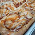 Cooksnap Christy Christy semasa beliau membuat Pizza roll.