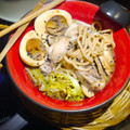 El cooksnap de Zaida TC @alquimiasfood cuando hizo Miso ramen de pollo, shiitakes y espinacas🍜.