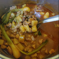 El cooksnap de Atziri González cuando hizo Pierna de cerdo con papitas y chile rojo.