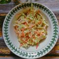 Cooksnap Cempaka Putih semasa beliau membuat Coleslaw Mudah ala KFC dengan hanya 3 Bahan !.