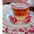کوک اسنپ میس معصوم بعد از امتحان کردن دمنوش گل محمدی.