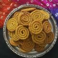 Rupa Tiwari का कुकस्नैप जब उन्होंने गेहूं के आटे की चकली(genhu ke aate ki chakli recipe in hindi) बनाया था।