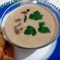 Cooksnap-ul lui Laura Maria atunci când a preparat Supă cremă de ciuperci.