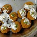 Kirti Mathur का कुकस्नैप जब उन्होंने बेसन के लड्डू (besan ke laddu recipe in Hindi) बनाया था।