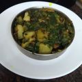 Gauri Tajane का कुकस्नैप जब उन्होंने आलू पालक टमाटर सब्जी(ALOO PALAK TAMATAR KI SABZI RECIPE IN HINDI) बनाया था।