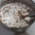 Kunal Kumar का कुकस्नैप जब उन्होंने खीरा और धनिया पत्ता का रायता (kheera aur dhaniya patta ka raita recipe in Hindi) बनाया था।