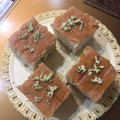 کوک اسنپ N. shiri بعد از امتحان کردن کیک باقلوا پسته ای.