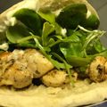 El cooksnap de @tesa.cuina cuando hizo Gyros pita, comiendo por las calles de Atenas.