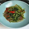 รูป Cooksnap ของ oum.foodstuff เมื่อเขาทำ ผัดผักบุ้งไฟแดง Pad Pak Bung Fai Daeng