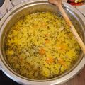 Tamás Földes Cooksnap-ja, amikor elkészítette a(z) Tárkonyos csirkeragu leves gazdagon receptet.
