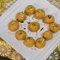 Shobha Rathod's cooksnap of when they made Desi Ghee Besan Ladoos.