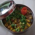 Richa Shahpatel's cooksnap of when they made દેશી ચણા, રીંગણા,બટાકા નુ શાક.