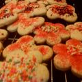 Brenda M. Castillo 's cooksnap of when they made nice and soft lemon cookies.