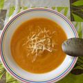 El cooksnap de Mayu cuando hizo Crema de zanahorias y puerros.