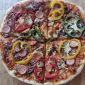 Cooksnap dari Ria Mamanya Tata untuk resep Pizza Empuk sosis paprika