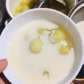 Cooksnap của Minh Anh khi họ làm theo món Chè khoai dẻo - bánh chuối hấp