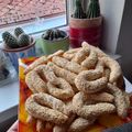 صورة من Rnosh Alani، شاركها بعد تجربة وصفة كعك عراقي بالسمسم