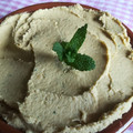 El cooksnap de Francesca cuando hizo Hummus de hierbabuena.