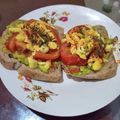 Cooksnap dari Mutia C. Lestari untuk resep Guacamole Toast