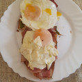 El cooksnap de klariss cuando hizo Tosta de lomo, pimiento, jamón y huevo de codorniz.