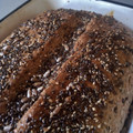 El cooksnap de brisu cuando hizo Pan integral con semillas.