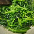 Cooksnap dari Rhee untuk resep Sayur Horenzo (Pocai) bawang putih ala Tiger Kitchen