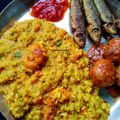 Subhasree Santra's cooksnap of when they made মুসুর ডালের খিচুড়ি আর হরেক রকম ভাজা ও তিসির চাটনি (musur daler khichuri recipe in Bengali).