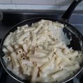 El cooksnap de Karen Lopez cuando hizo Macarrones con queso cheddar caseros.