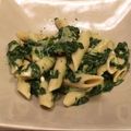 Cooksnap από Eirinaki στη συνταγή Σπανάκι με μακαρόνια βίδες και κρέμα light