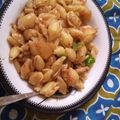 Misbah Rasheed Qureshì's cooksnap of when they made White Sauce Chicken Macaroni 😍.